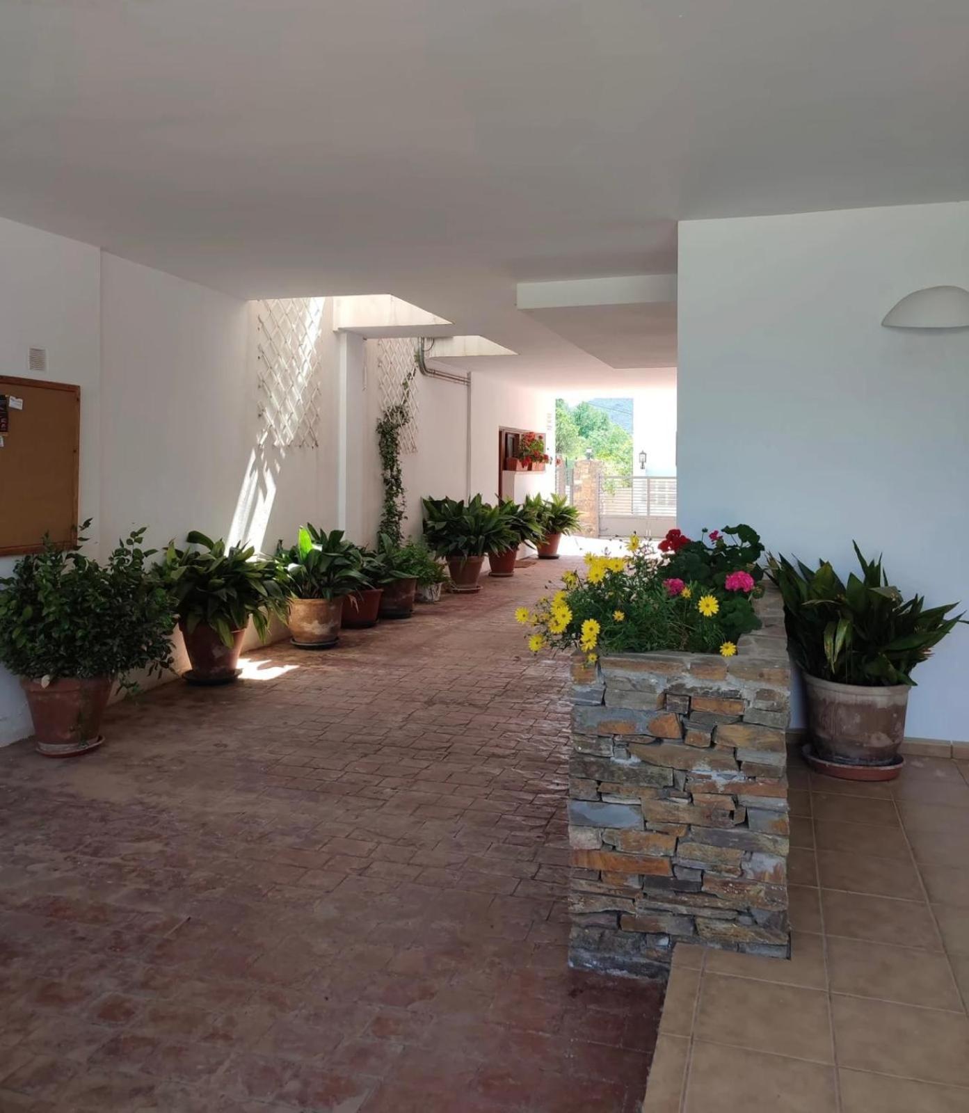 El Domingo En El Valle Fondón Exteriör bild