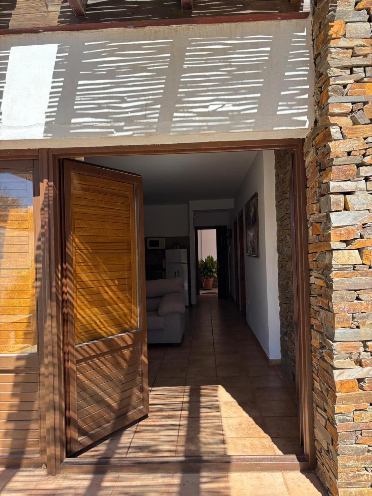 El Domingo En El Valle Fondón Exteriör bild