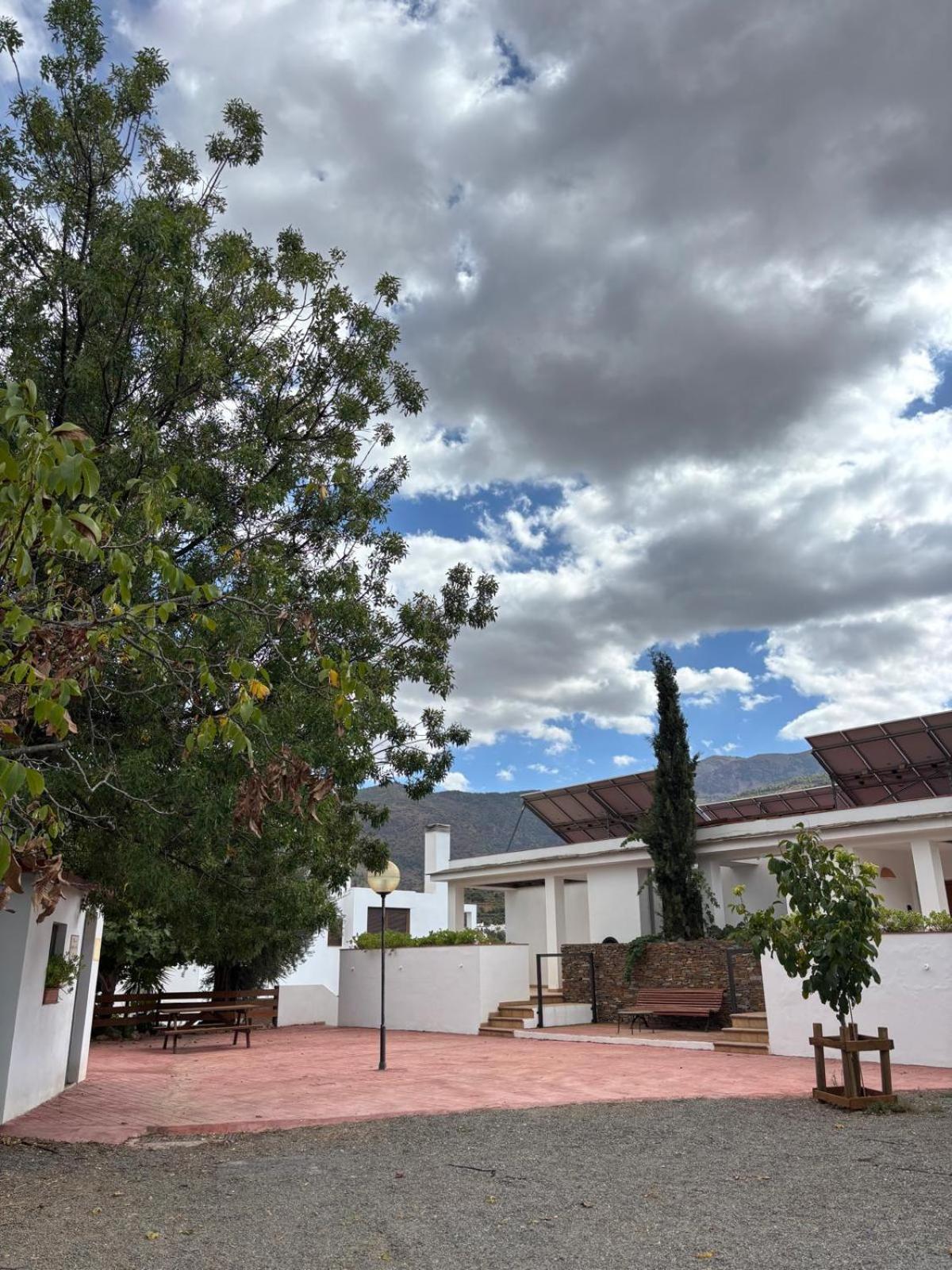 El Domingo En El Valle Fondón Exteriör bild