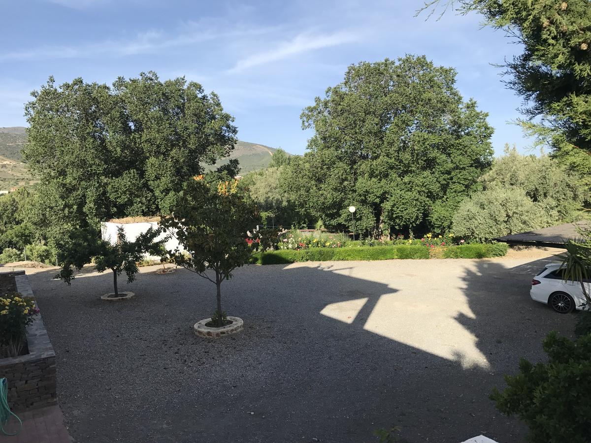 El Domingo En El Valle Fondón Exteriör bild